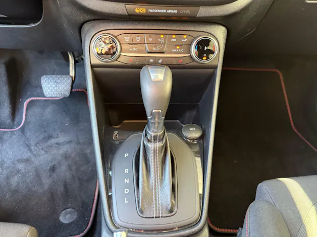 FORD Fiesta 1.0 SCTi MHEV ST Line X Automat