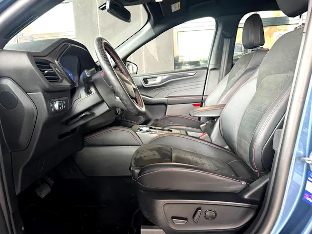 FORD Kuga 2.5 PHEV ST-Line 2WD