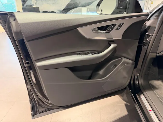 AUDI Q8 SUV 50 TDI quattro tiptronic