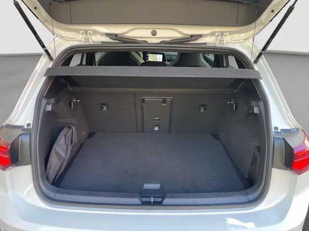 VW Golf 1.5 eTSI mHEV ACT R-Line DSG