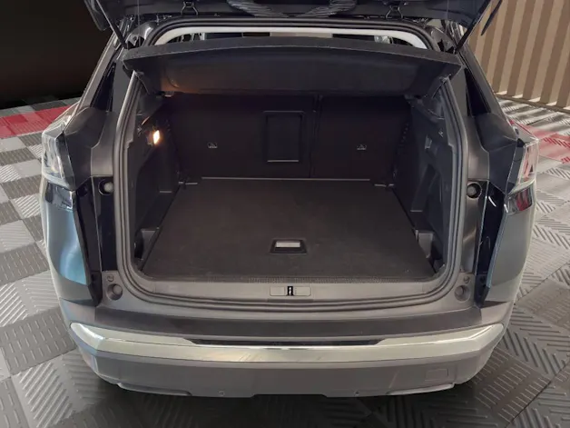 PEUGEOT 3008 1.2 PureTech Allure Pack EAT8