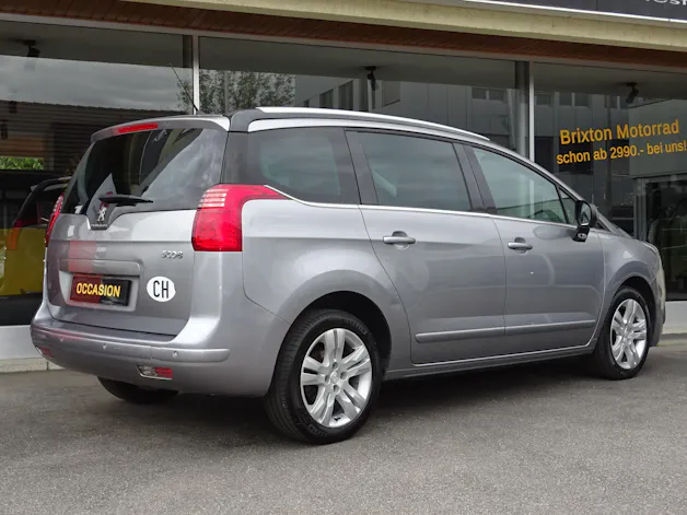 PEUGEOT 5008 2.0 HDI Allure