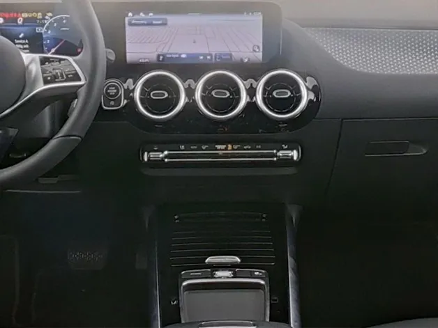 MERCEDES-BENZ B 200 Progressive 7G-DCT