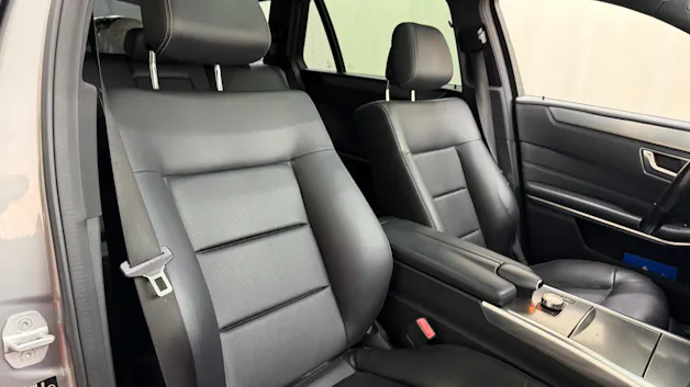 MERCEDES-BENZ E 220 CDI Avantgarde 7G-Tronic