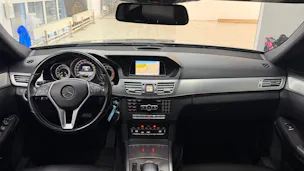 MERCEDES-BENZ E 220 CDI Avantgarde 7G-Tronic