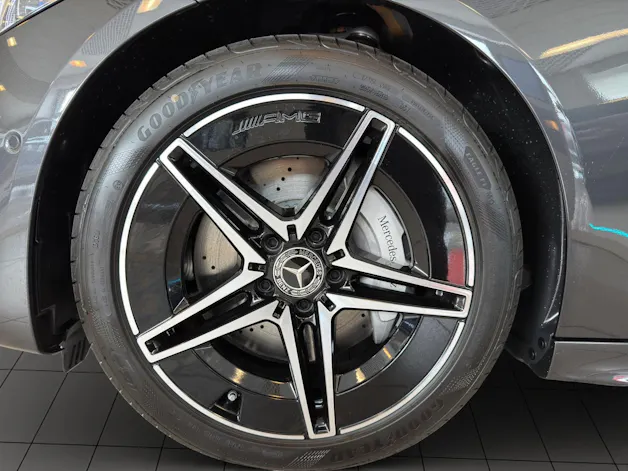 MERCEDES-BENZ C 220 d T 4 Matic