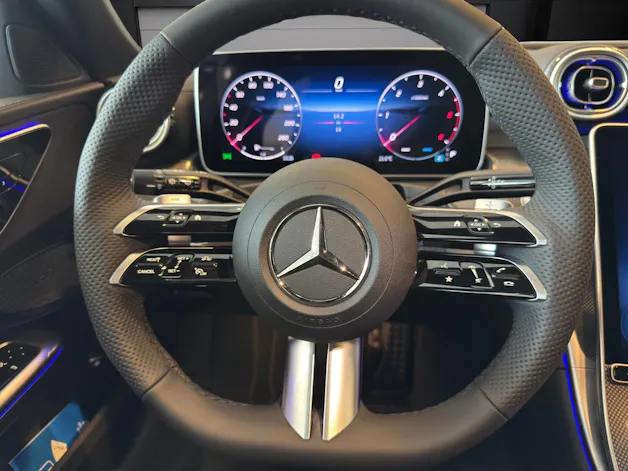 MERCEDES-BENZ C 220 d T 4 Matic