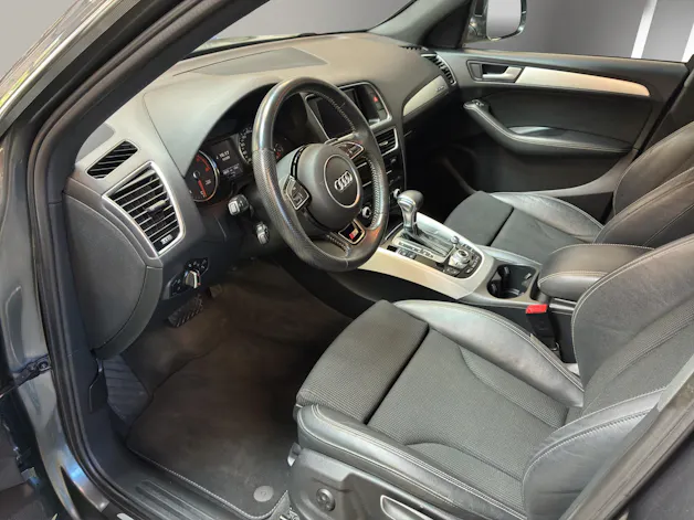 AUDI Q5 2.0 TDI quattro S-tronic