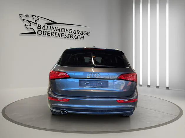 AUDI Q5 2.0 TDI quattro S-tronic