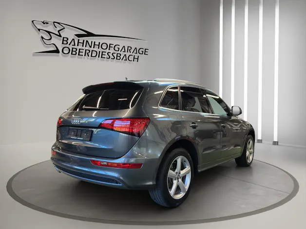 AUDI Q5 2.0 TDI quattro S-tronic