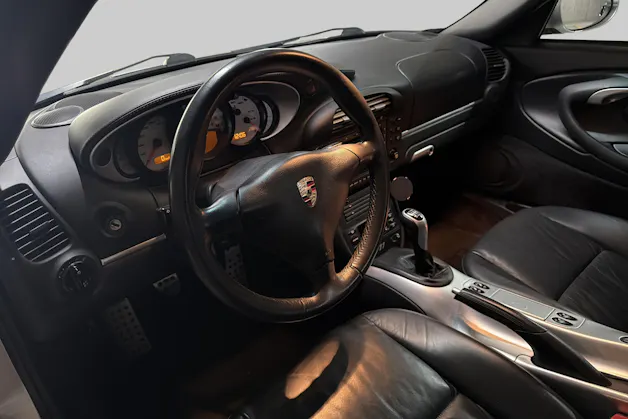 PORSCHE 911 Carrera 4 S