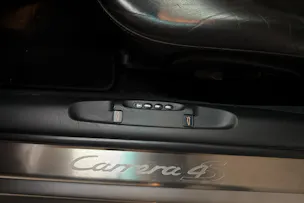 PORSCHE 911 Carrera 4 S