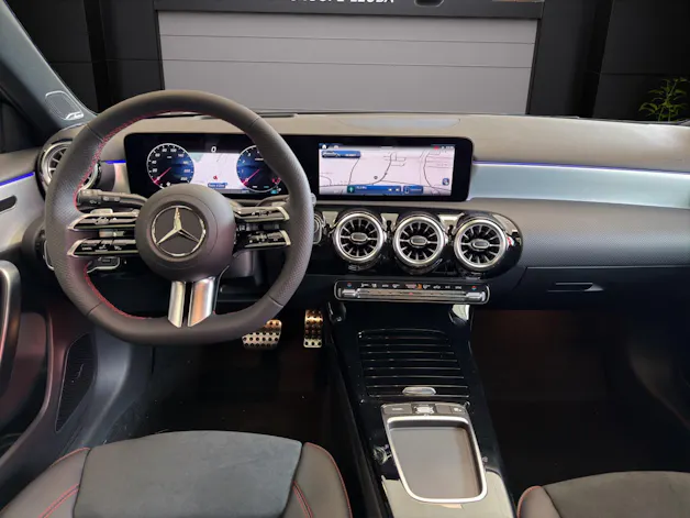 MERCEDES-BENZ A 220 4Matic 8G-DCT