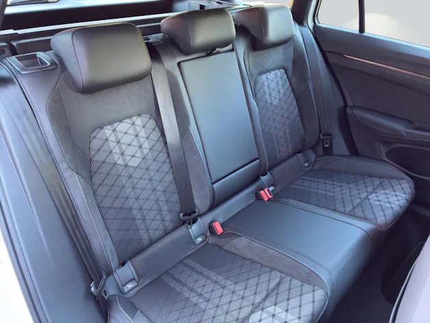 VW Golf Variant 1.5 eTSI mHEV R-Line DSG