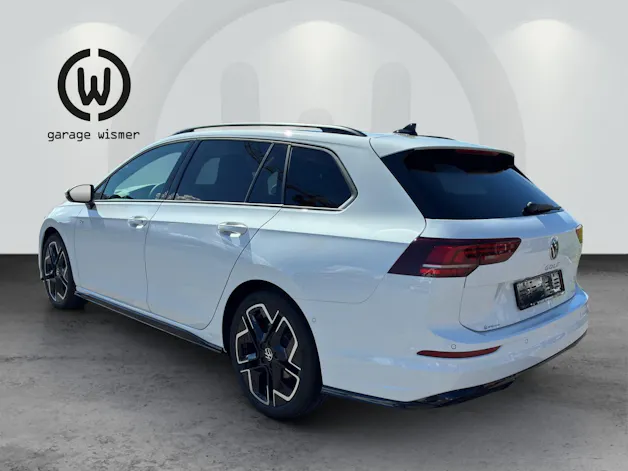 VW Golf Variant 1.5 eTSI mHEV R-Line DSG
