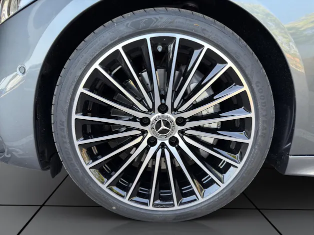 MERCEDES-BENZ C 220 d T 4 Matic