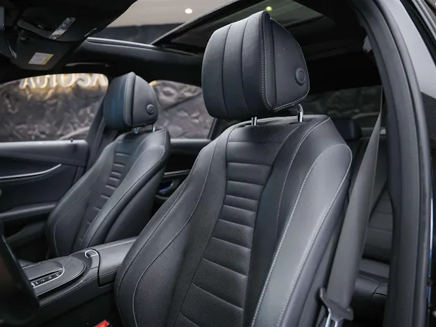 MERCEDES-BENZ E 220 d AMG Line 4Matic 9G-Tronic Panorama*Sitzbelüftung*Lenkradheizung*Burmester*