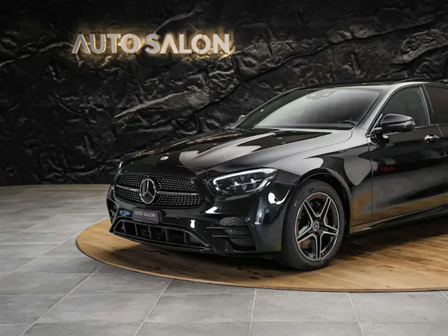 MERCEDES-BENZ E 220 d AMG Line 4Matic 9G-Tronic Panorama*Sitzbelüftung*Lenkradheizung*Burmester*