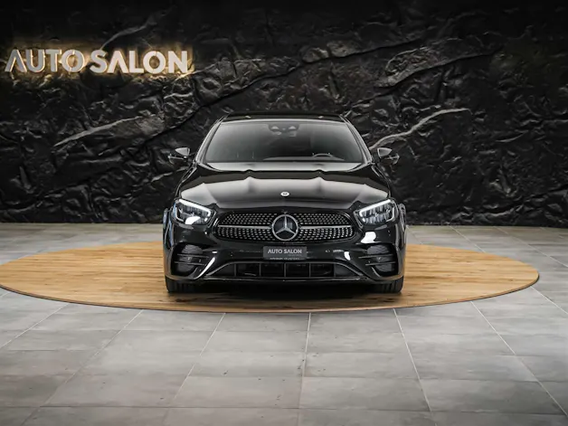 MERCEDES-BENZ E 220 d AMG Line 4Matic 9G-Tronic Panorama*Sitzbelüftung*Lenkradheizung*Burmester*