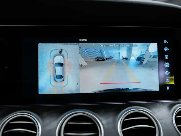 MERCEDES-BENZ E 220 d AMG Line 4Matic 9G-Tronic Panorama*Sitzbelüftung*Lenkradheizung*Burmester*