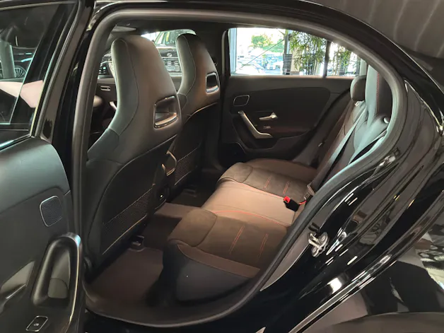 MERCEDES-BENZ A 220 4Matic 8G-DCT