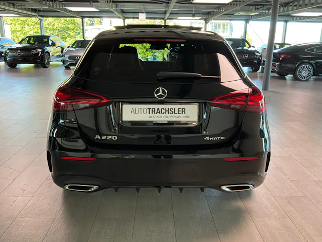 MERCEDES-BENZ A 220 4Matic 8G-DCT