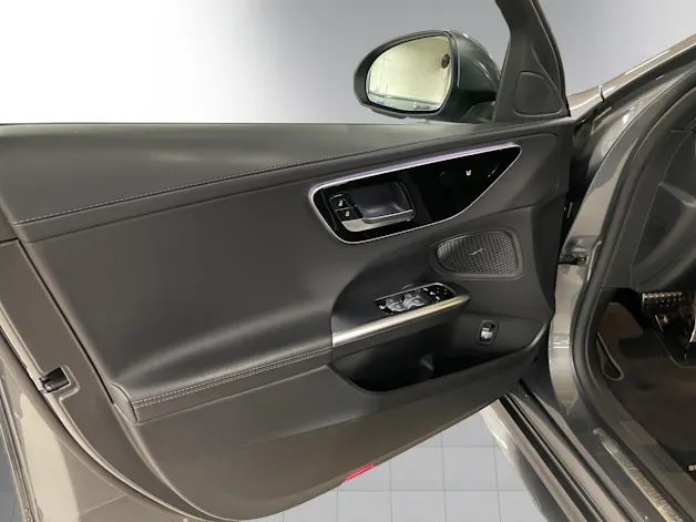 MERCEDES-BENZ C 220 d T AMG Line