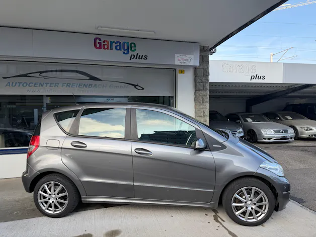 MERCEDES-BENZ A 200 Avantgarde Autotronic