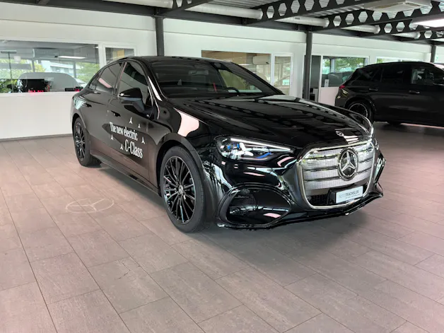MERCEDES-BENZ C400 4Matic EQ Technologie