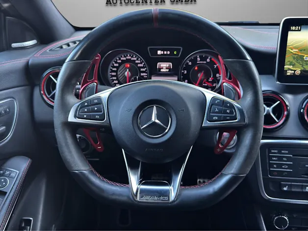 MERCEDES-BENZ CLA 45 AMG 4Matic Speedshift