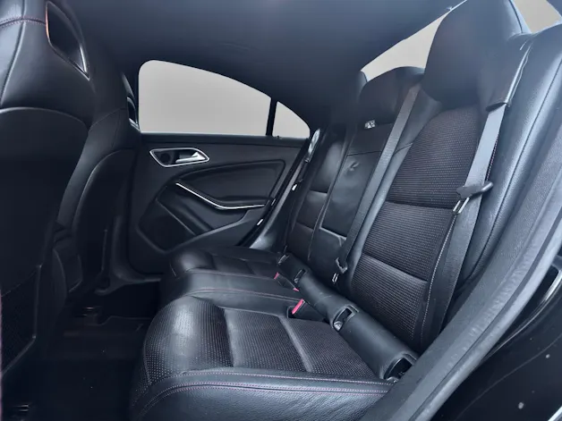 MERCEDES-BENZ CLA 45 AMG 4Matic Speedshift