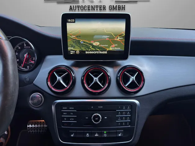 MERCEDES-BENZ CLA 45 AMG 4Matic Speedshift