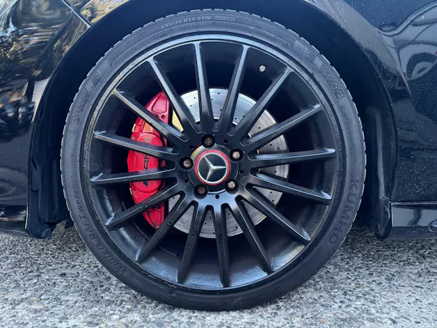 MERCEDES-BENZ CLA 45 AMG 4Matic Speedshift