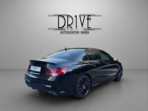MERCEDES-BENZ CLA 45 AMG 4Matic Speedshift