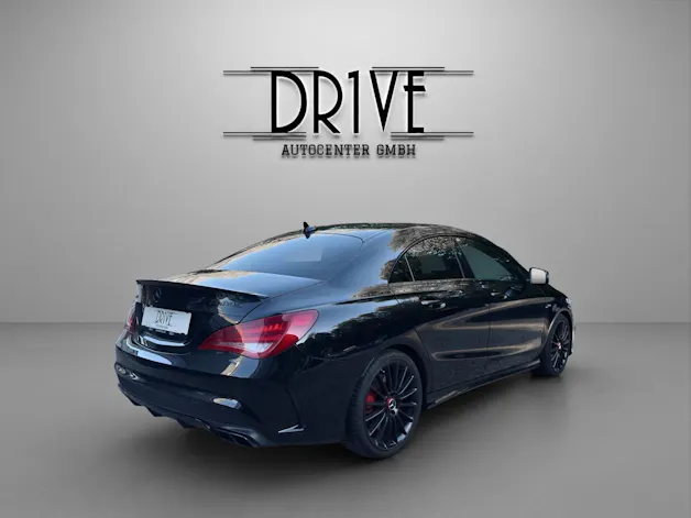 MERCEDES-BENZ CLA 45 AMG 4Matic Speedshift