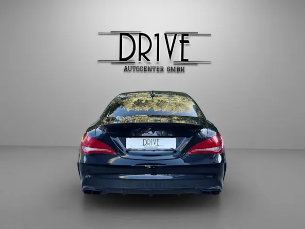 MERCEDES-BENZ CLA 45 AMG 4Matic Speedshift