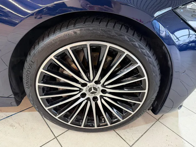 MERCEDES-BENZ C 220 d T 4Matic AMG Line
