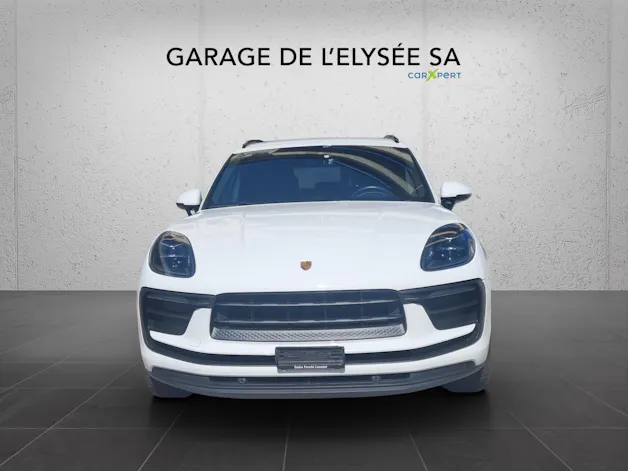 PORSCHE Macan PDK