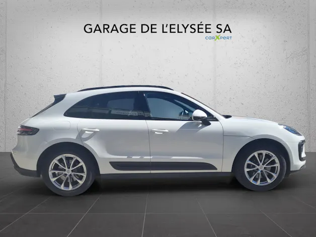 PORSCHE Macan PDK