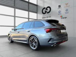 SKODA Octavia Combi 2.0 TSI DSG RS
