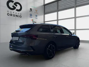 SKODA Octavia Combi 2.0 TSI DSG RS
