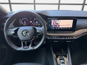 SKODA Octavia Combi 2.0 TSI DSG RS