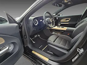 MERCEDES-BENZ CLA 220 4Matic Shooting Brake