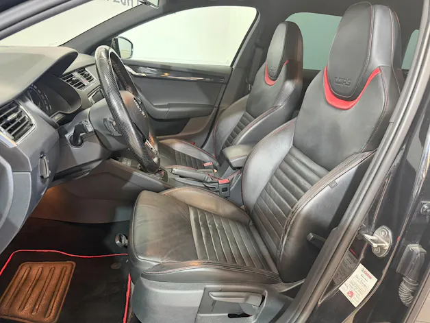 SKODA Octavia Combi 2.0 TSI RS DSG