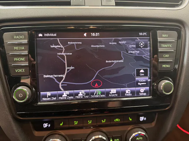 SKODA Octavia Combi 2.0 TSI RS DSG