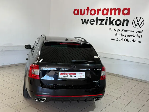 SKODA Octavia Combi 2.0 TSI RS DSG