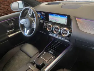 MERCEDES-BENZ EQA 250