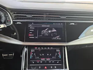 AUDI Q8 SUV TDI quattro 210 kW tiptronic