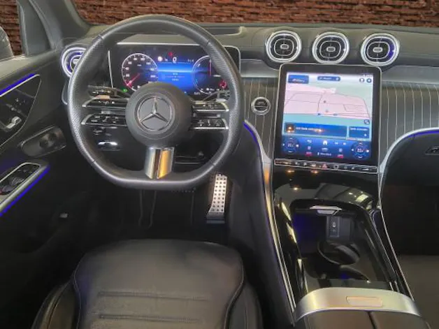 MERCEDES-BENZ GLC 300 e 4M 9G-Tronic