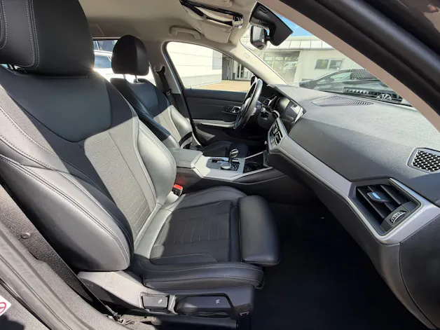BMW 320d xDrive Touring Steptronic